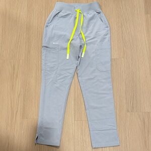 Figs Woman’s Scrub Pants